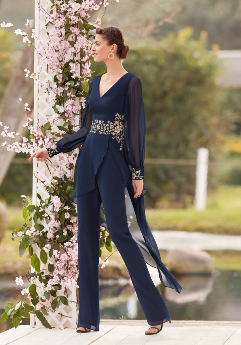 https://www.uniqueladieswear.co.uk/productimages/1200/couture-club-trouser-suit_432349.jpg