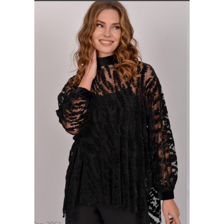 Allison spotted top