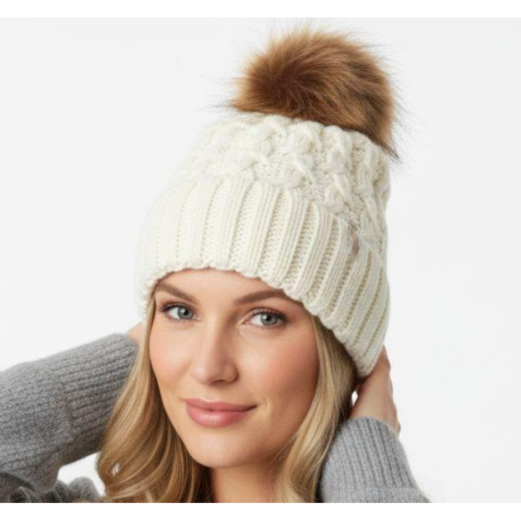 Cable knit pom pom hat