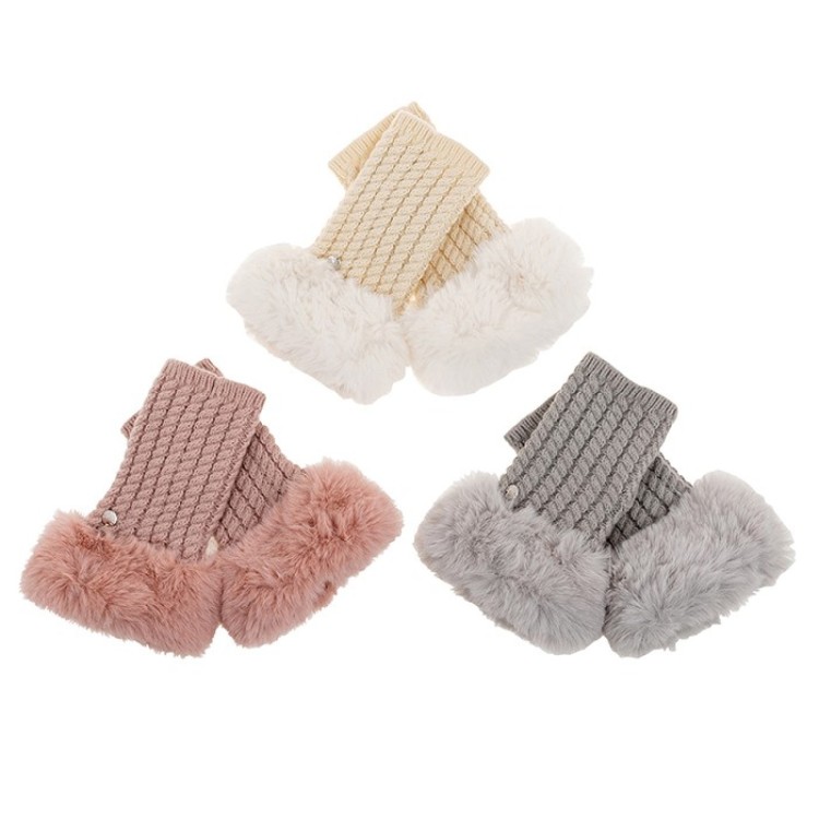 Fur trimmed fingerless gloves