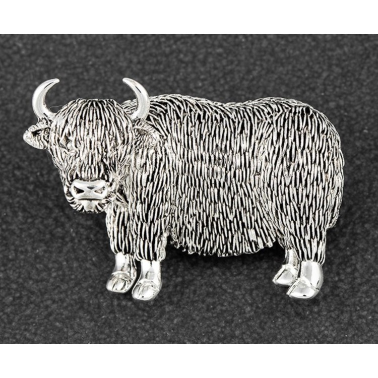 Highland cow brooch
