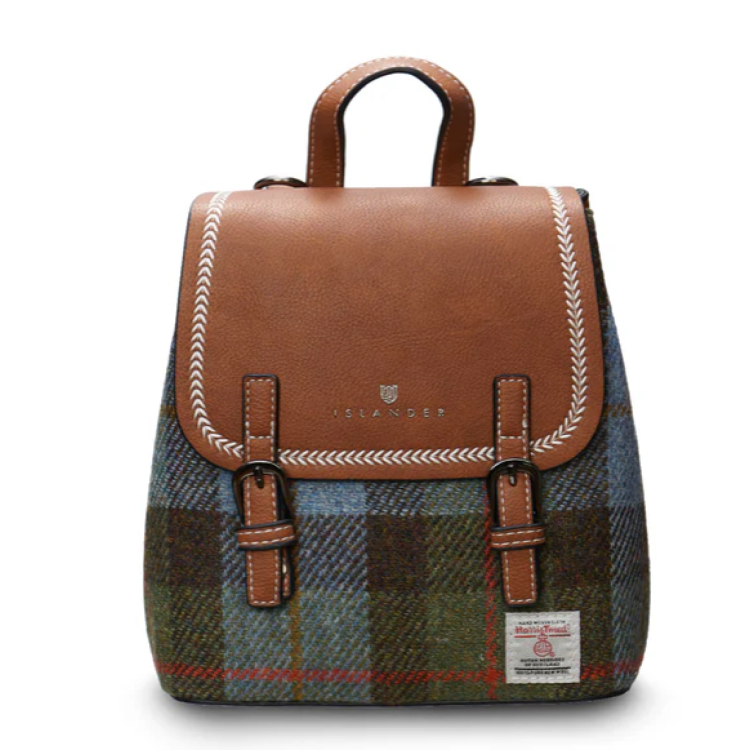 Islander mini Jura chestnut blue tartan