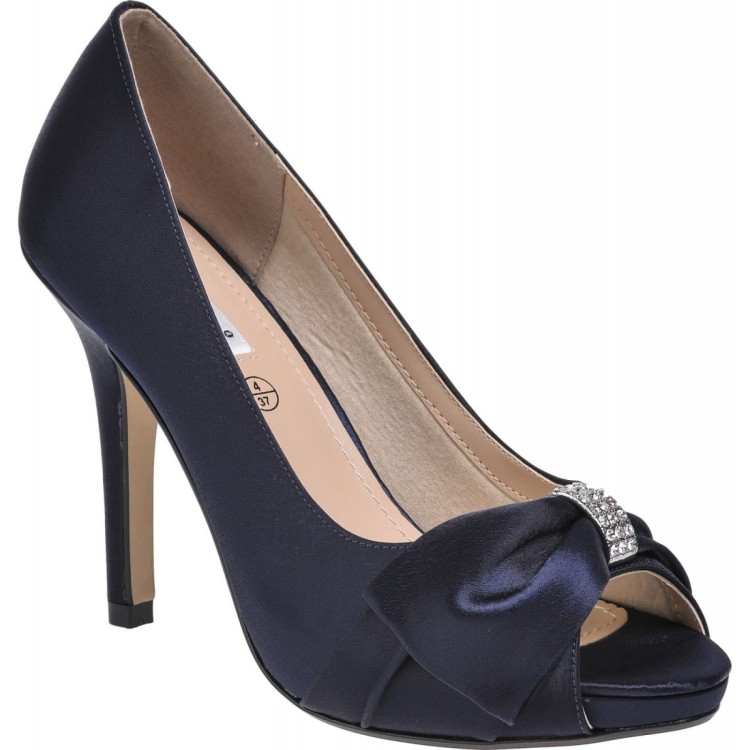 Lexus Jacklyn peep toe shoe