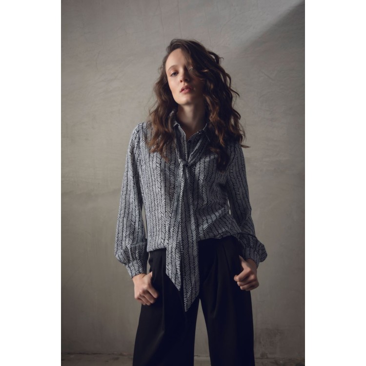 Marble black & white chevron pattern blouse