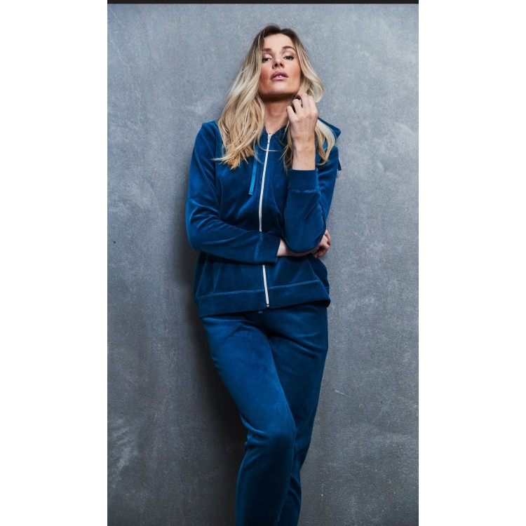 Sunday Leisure suit